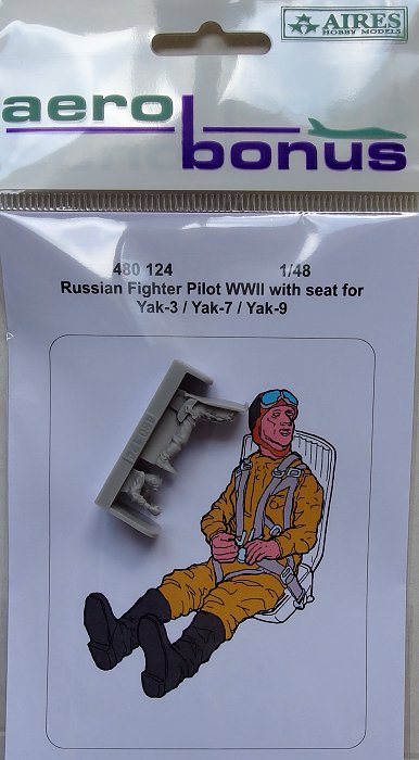 1/48 Russian Fighter Pilot with seat for Yak-3,7,9