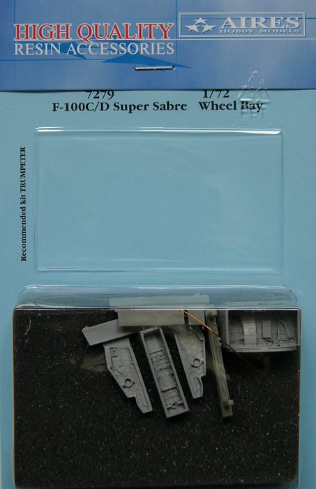 1/72 F-100C/D Super Sabre wheel bay (TRUMP)