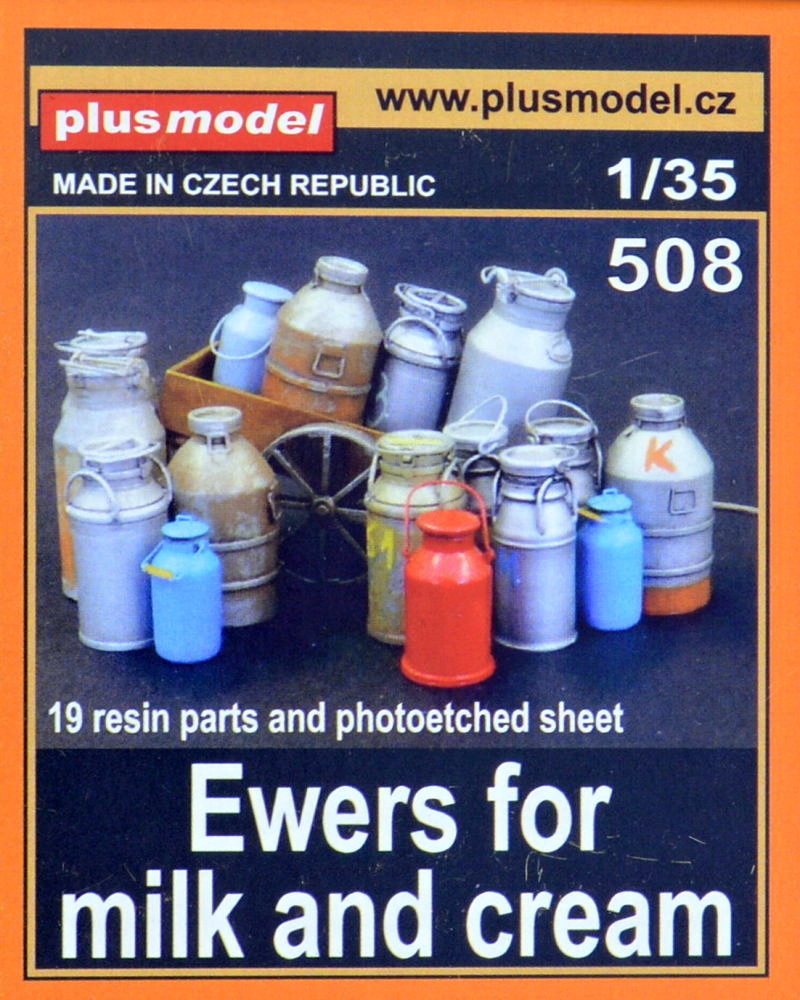 1/35 Ewers for milk and cream (19 resin parts)