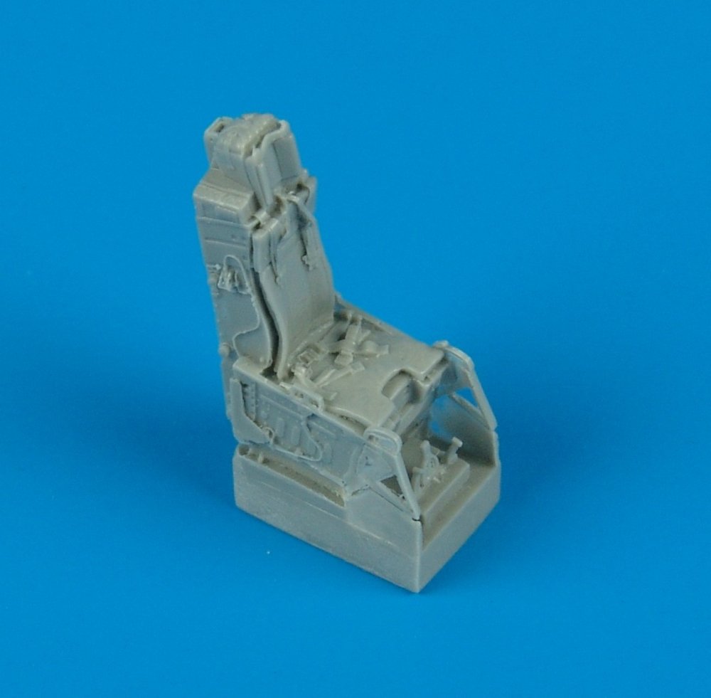 1/72 F-117A Ejection seat with safety belt