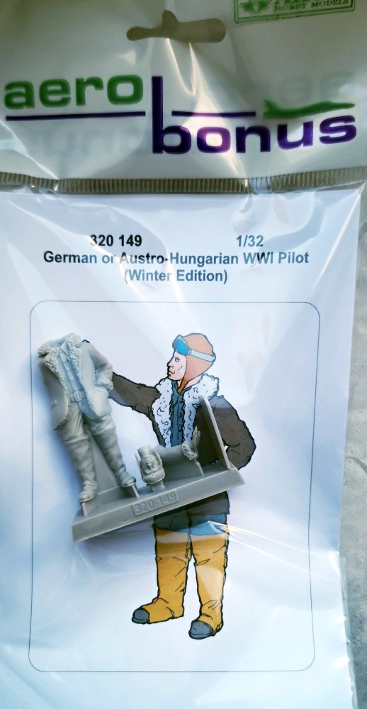 1/32 German or Austro-Hungarian WWI Winter Pilot