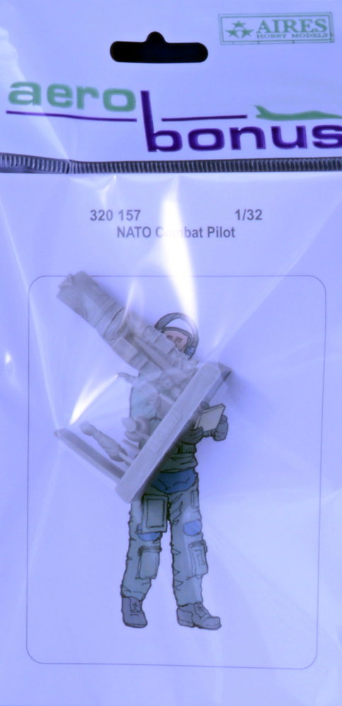 1/32 NATO Combat Pilot (1 fig.)