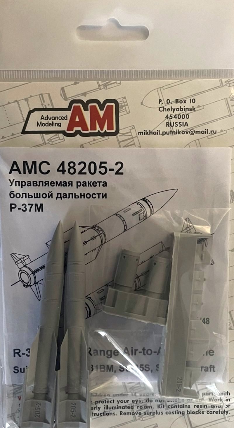 1/48 R-37M Long-Range Air-to-Air Missile (2 pcs.)