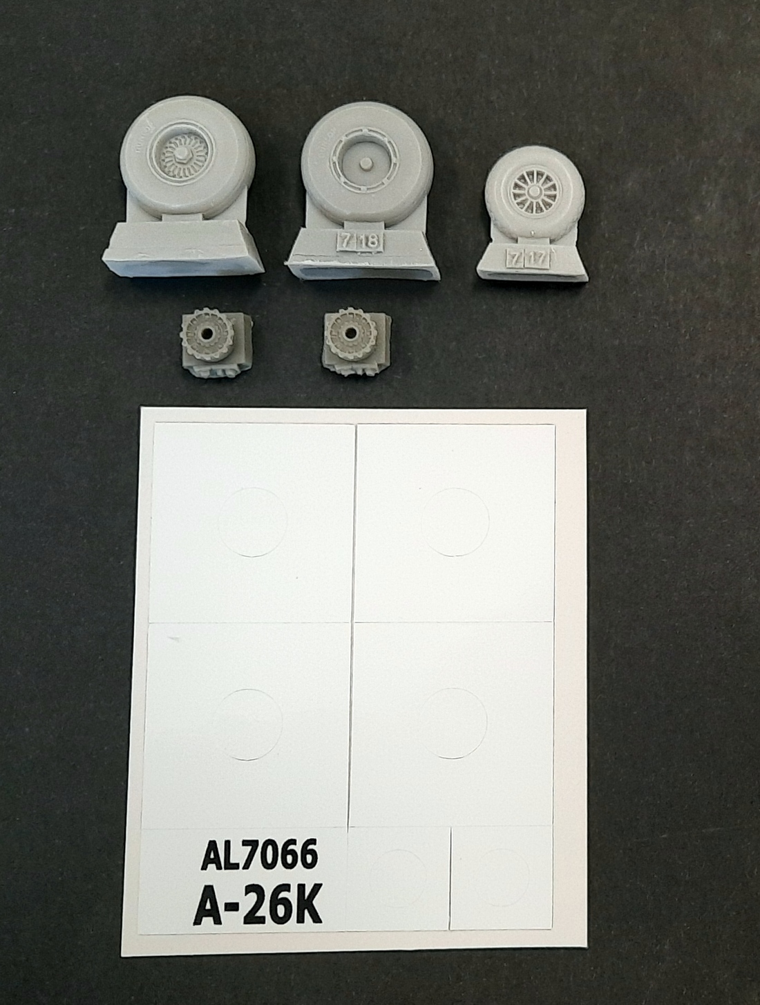 1/72 A-26K Invader wheels